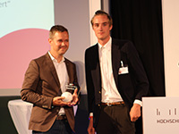 Preisträger Stephan Weichert (li.) mit Laudator Daniel Scheck