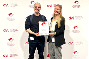 Julia Parlow und Tim Winkler erhielten den Deutschen Verpackungspreis. (Foto: privat)