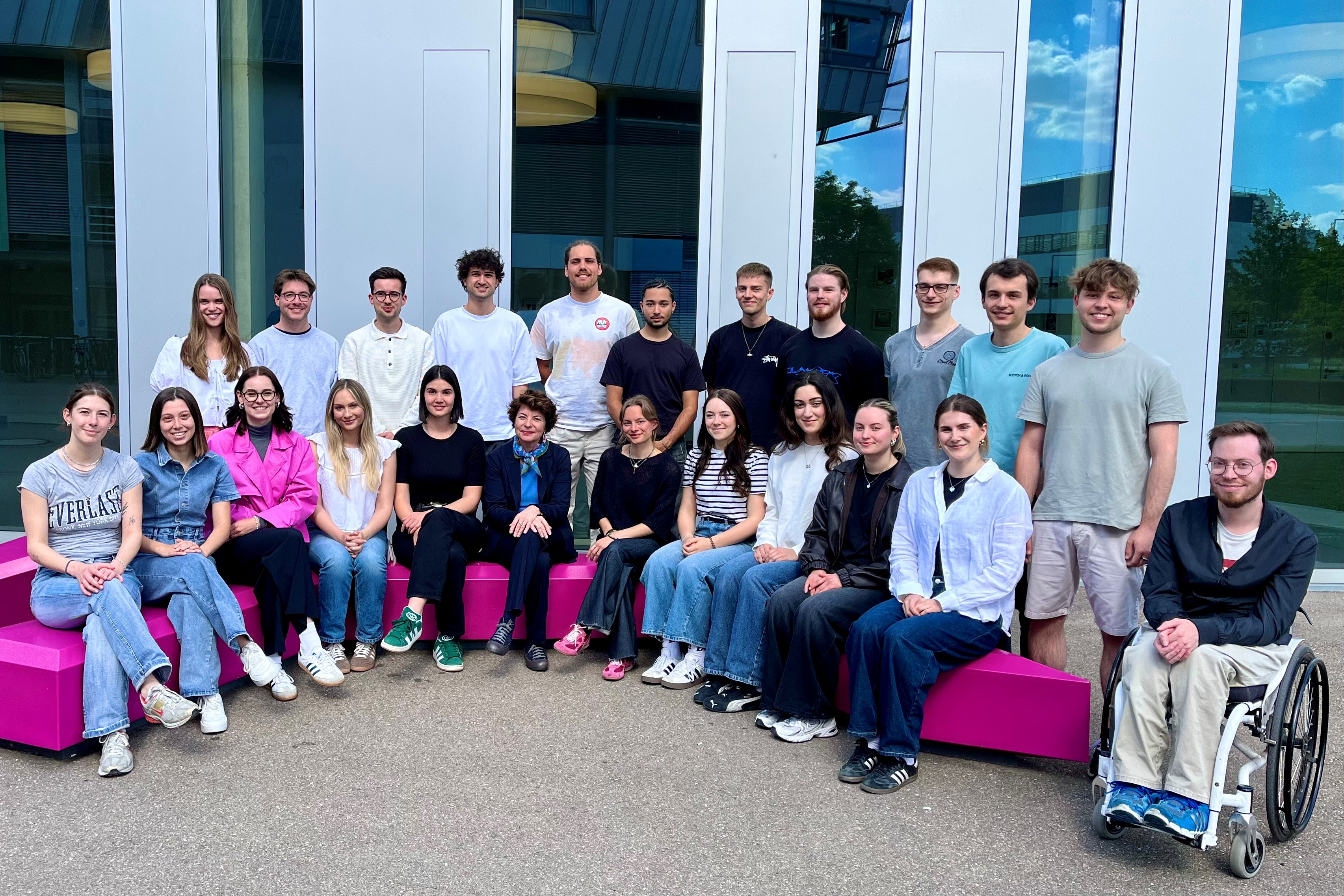 Das Team des Sommersemesters des Medienethik-Awards META 2024/25