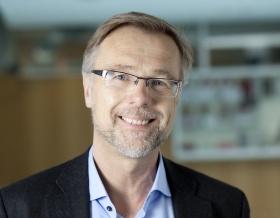 Gerhard Schumm Gerhard Schumm