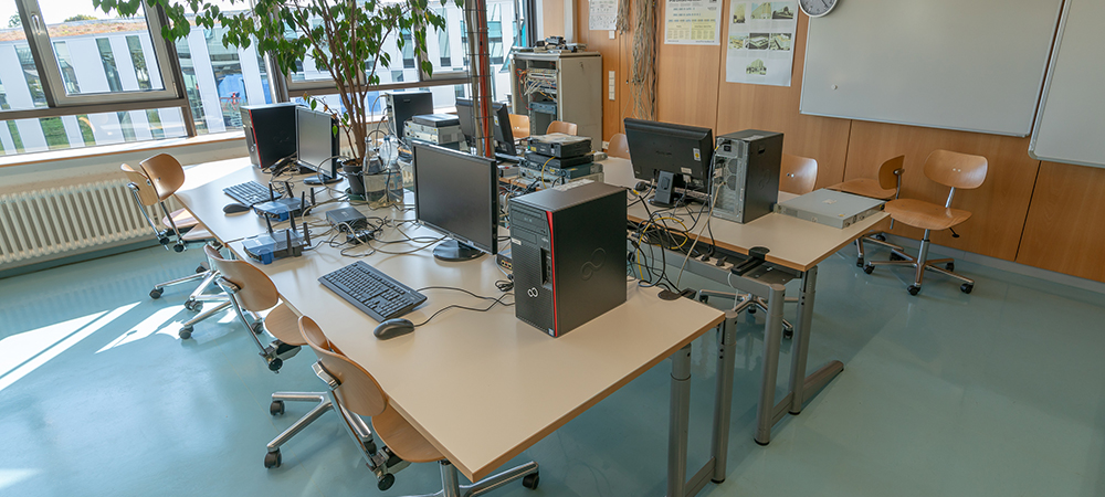 PC-Arbeitsplätze im Rechnernetze-Labor