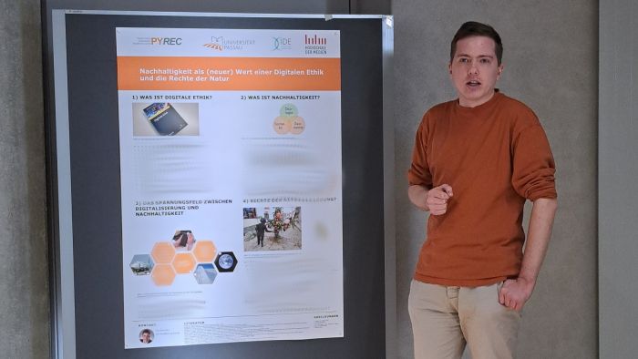Posterpräsentation von Jan Doria zu den Rechten der Natur auf dem Nachhaltigkeitstag der HdM