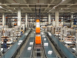 Im Zalando-Logistik-Zentrum in Erfurt (Foto: Zalando)