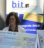 zur News BI-Alumna Alexandra Schenk mit dem b.i.t.-online-Innovationspreis 2022 ausgezeichnet