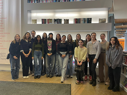 Gruppenbild bei Penguin Random House.
