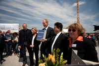 Zoom Bild öffnen Dirk Thürnau, Dr. Susanne Eisenmann, Dr. Wolfgang Schuster, Prof. Dr. Eun Young Yi, Ingrid Bussmann (v.l.) (Foto: Stadtbücherei Stuttgart/Cichowicz)