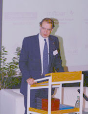 Dr. Ansgar Zerfass bei der Begrüßung