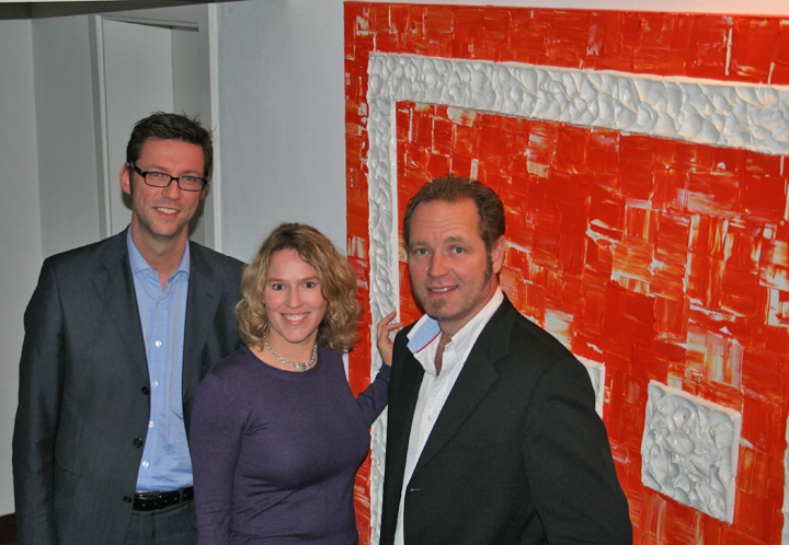 Andreas Schwend, geschäftsführender Gesellschafter der dmc, Veronika Dauser, verantwortlich für Recruiting bei dmc, und Prof. Harald Eichsteller, HdM