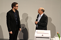 Daniel Schmucker (links) mit Prof. Dr. Bernd Eberhardt