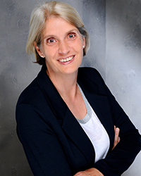 Anja Zerrweck unterstützt die Verwaltungsarbeit der Fakultät Information und Kommunikation, Foto: privat Anja Zerrweck unterstützt die Verwaltungsarbeit der Fakultät Information und Kommunikation, Foto: privat