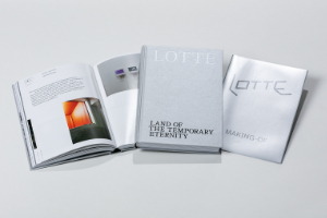 Das Buch "LOTTE" umfasst insgesamt 304 Seiten und wurde von HdM-Studierenden geplant und gefertigt. 