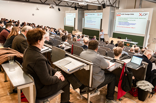 zur News Workflow Symposium an der Hochschule der Medien in Stuttgart 