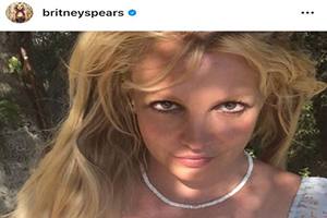 Britney Spears und die Geheimbotschaft auf ihren Wimpern (Quelle: Instagram)