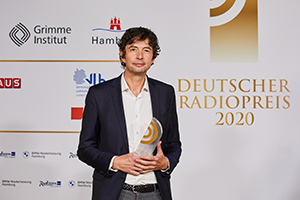 Den Sonderpreis hat Virologe Prof. Dr. Christian Drosten erhalten. © Deutscher Radiopreis/Morris Mac Matzen