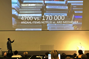 Bei der Zahl der Streaminginhalte toppt die ARD-Mediathek den Streamingdienst Netflix (Fotos: Julia Lubos)
