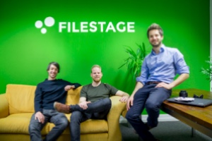  Gründer von Filestage: Niklas Dorn (rechts), Simon Kontschak (Mitte), Maël Frize (links, Foto: Filestage)