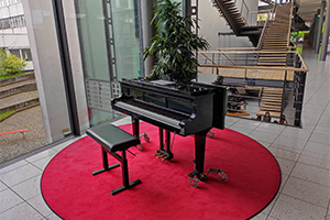Das Klavier im Hauptgebäude, Fotografin: Julia Lubos