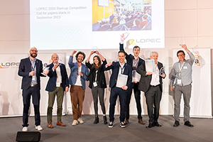 Prof. Dr. Gunter Hübner (2. von rechts) nahm die Auszeichung entgegen (Foto: Messe München)