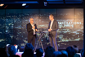 Professor Stephan Ferdinand, Leiter des imo (links), im Gespräch mit Ingo Zamperoni.