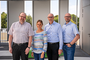 Das Dekanat der Fakultät Information und Kommunikation: Prof. Dr. Jörg Westbomke, Prof. Dr. Judith Papadopoulos, Prof. Dr. Martin Engstler und Prof. Dr. Bernd Schmid-Ruhe (von links, Fotos: Johannes Nissl))