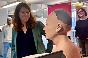 Bundestagsabgeordnete Dr. Anna Christmann konnte sich vor Ort mit den Innovationssprints vertraut machen