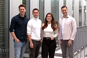 Das Projektteam: Tobias Moritz, Prof. Dr. Jürgen Seitz, Laura Maas und Sven Kottmann (von links, Foto: Sarah-Michelle Masepohl)
