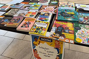 Studierende haben sich mit dem Thema Behinderung, Diskriminierung und Kindermedien befasst