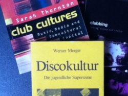 Man kann sich auch wissenschaftlich mit diesem Phänomen beschäftigen. Die Cultural Studies tun das. (Fotos: Oliver Zöllner)